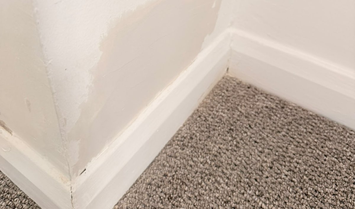 Holes in wall repair Worthing